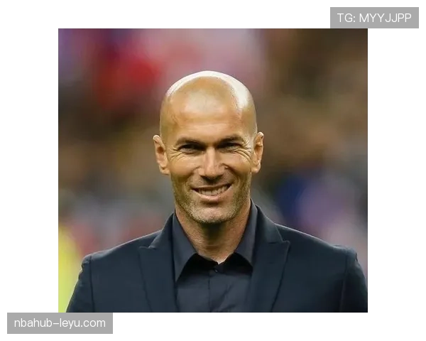 齐达内执教生涯回顾:战术革新铸就冠军传奇 齐达内执教生涯回顾:战术革新铸就冠军传奇