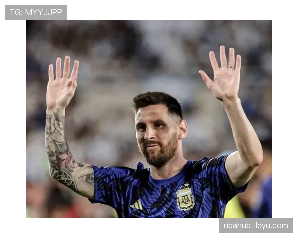 梅西精进技艺，小范围摆脱游刃有余展现稳健状态