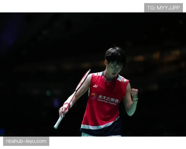 陈雨菲一天吃三顿蛋白粉，手机屏保是体脂率